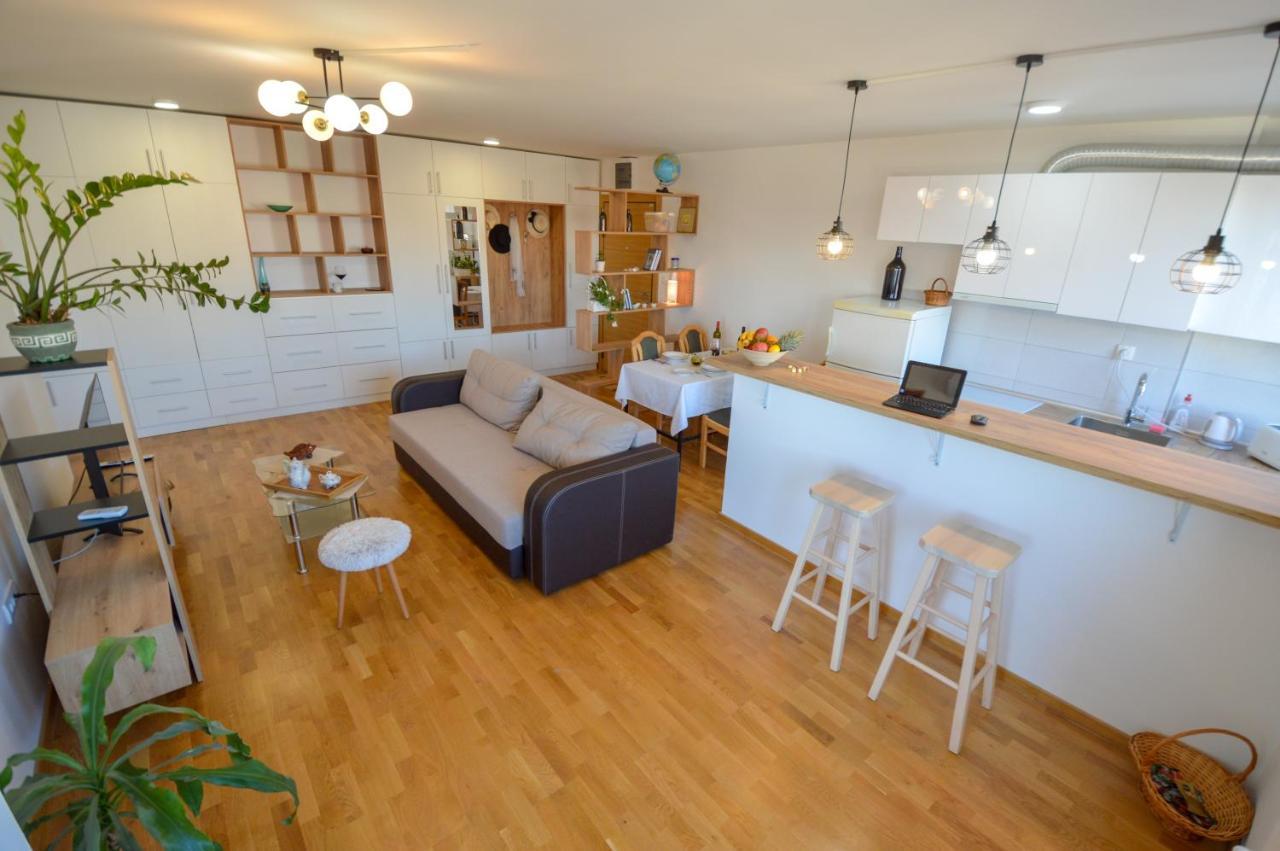 Shine24 - Spacious And Bright Apartment - New Novi Sad Luaran gambar